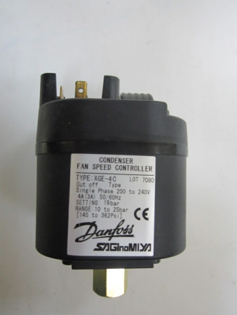 Регулятор скорости вращения вентилятора Danfoss XGE-4C (0.2-3 А) | Продажа, монтаж и обслуживание холодильного оборудования | Север33