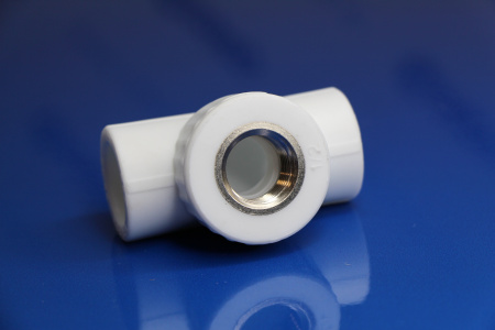 Тройник переходной  с внутр. резьбой 25х1/2х25 PN 25 белый | Продажа, монтаж и обслуживание холодильного оборудования | Север33