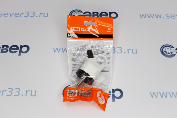 Вилка TDM угловая с ушком 16А_1e