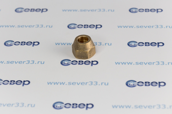 Гайка латунная 38 литая_1
